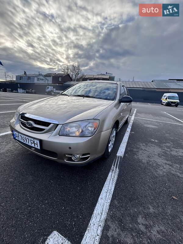 Хэтчбек Kia Cerato 2006 в Киеве