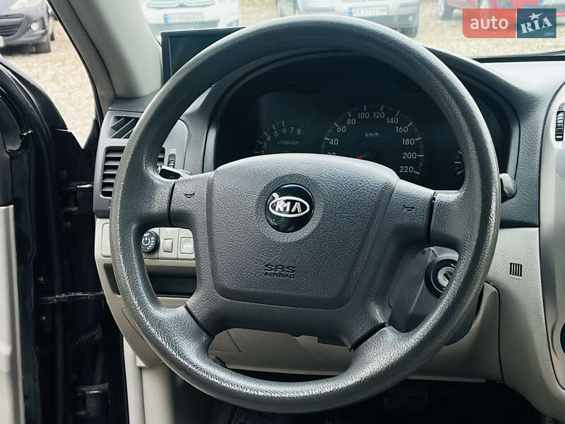 Седан Kia Cerato 2006 в Харькове