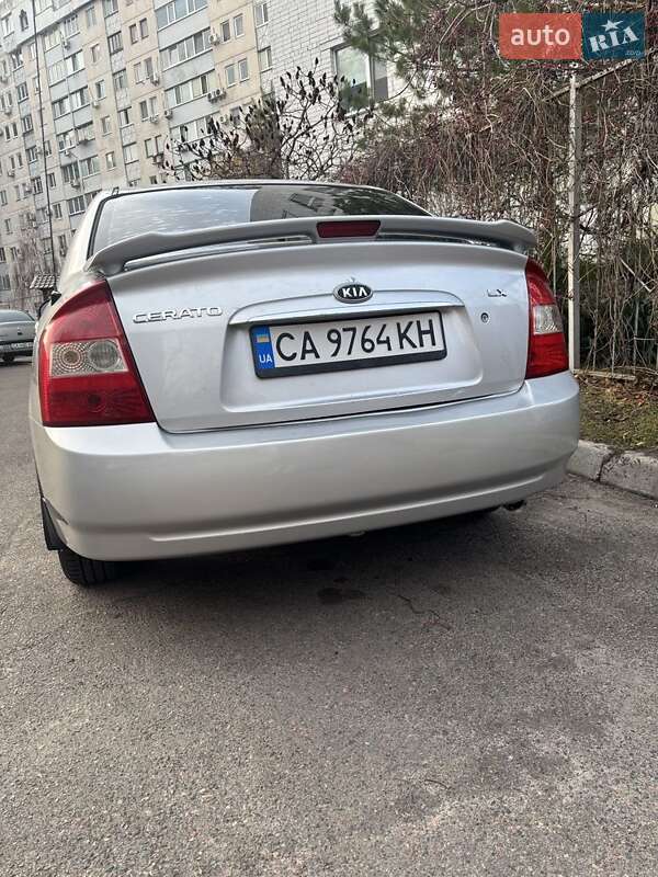 Седан Kia Cerato 2006 в Черкассах