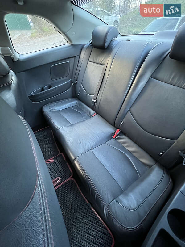 Купе Kia Cerato 2012 в Киеве