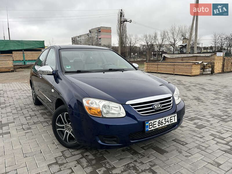 Седан Kia Cerato 2006 в Первомайске