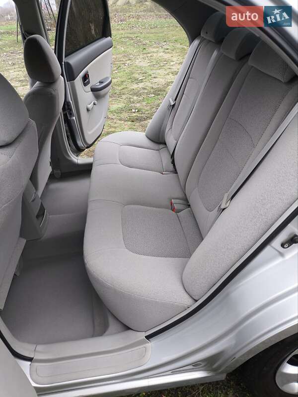 Седан Kia Cerato 2006 в Кобеляках