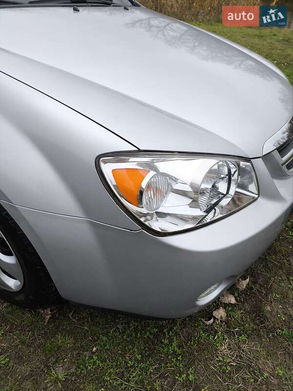 Седан Kia Cerato 2006 в Кобеляках