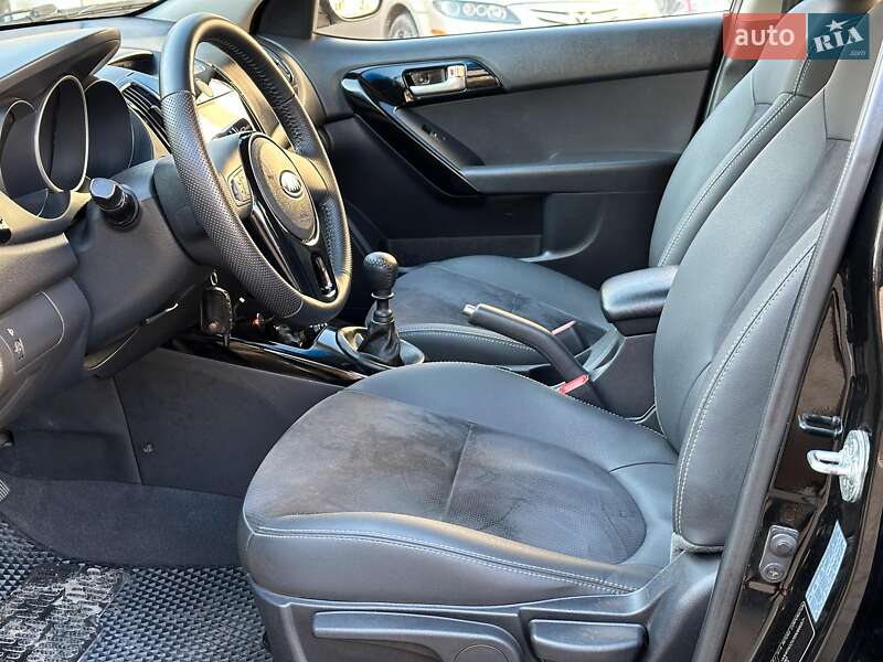 Седан Kia Cerato 2009 в Одесі