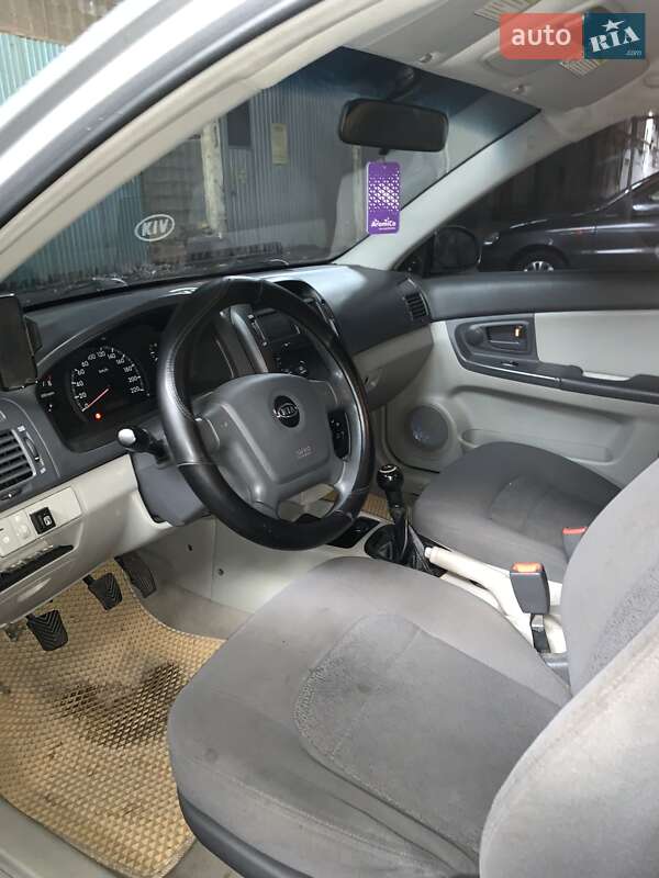 Хетчбек Kia Cerato 2005 в Харкові