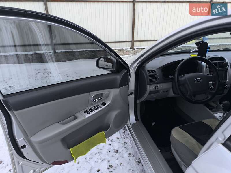 Седан Kia Cerato 2008 в Кагарлику