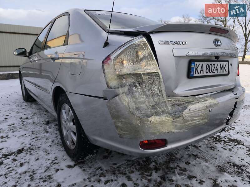 Седан Kia Cerato 2008 в Кагарлику