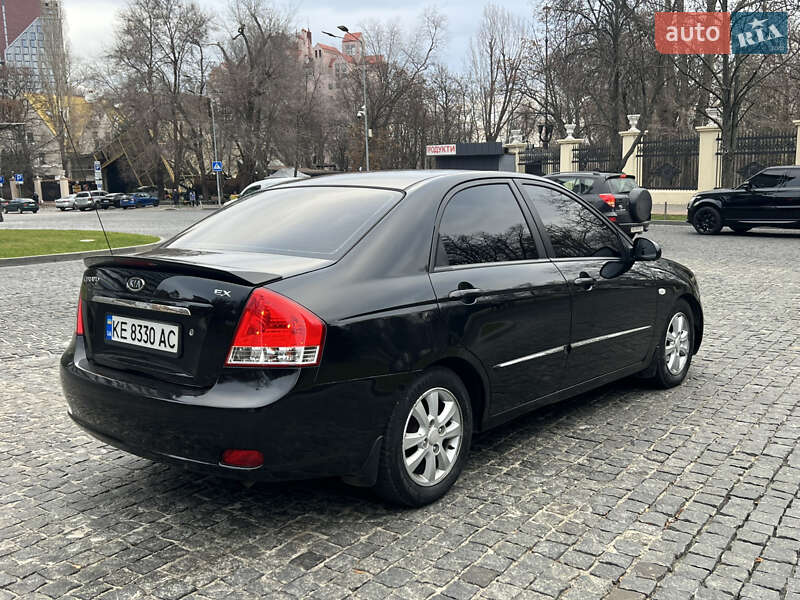 Седан Kia Cerato 2008 в Дніпрі
