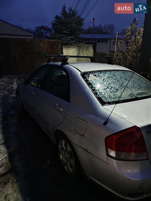 Седан Kia Cerato 2007 в Днепре