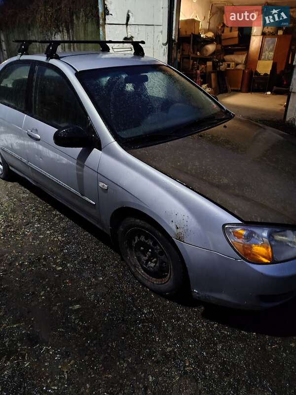 Седан Kia Cerato 2007 в Днепре