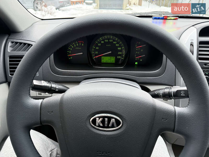 Седан Kia Cerato 2007 в Дніпрі