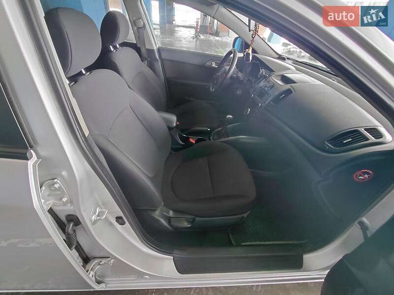 Седан Kia Cerato 2012 в Львове