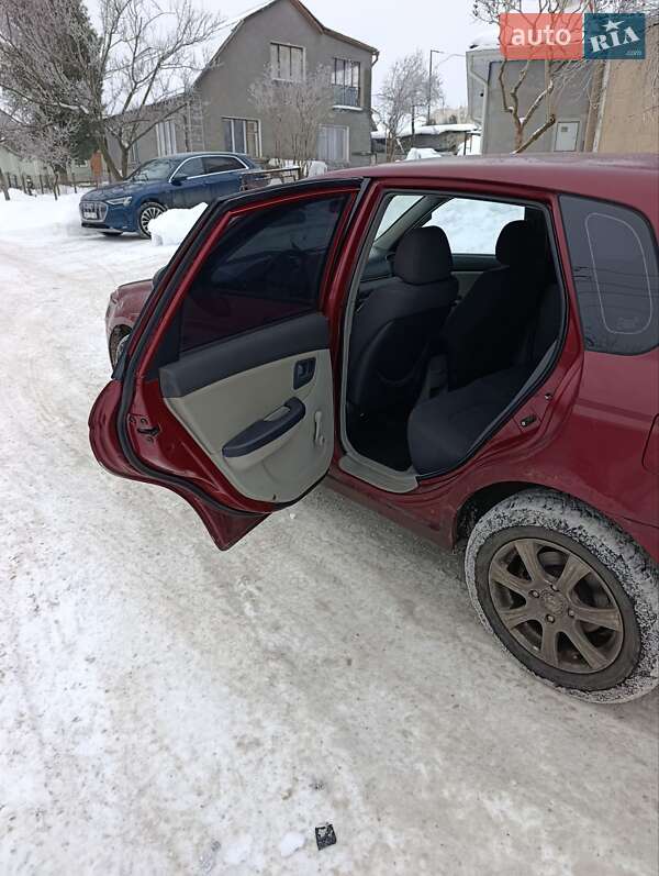 Хэтчбек Kia Cerato 2006 в Ровно фото 11 Хэтчбек Kia Cerato 2006 в Ровно