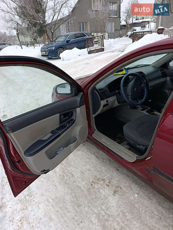 Хэтчбек Kia Cerato 2006 в Ровно фото 14 Хэтчбек Kia Cerato 2006 в Ровно