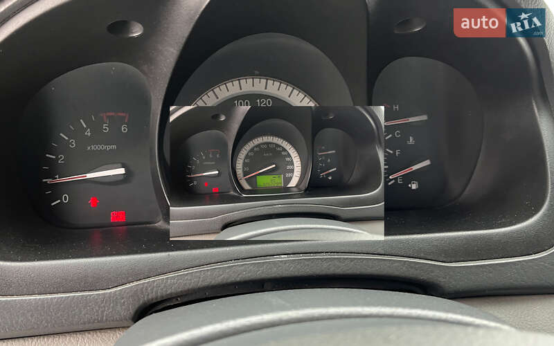 Седан Kia Cerato 2007 в Стрые