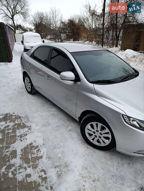 Седан Kia Cerato 2009 в Хмельнике