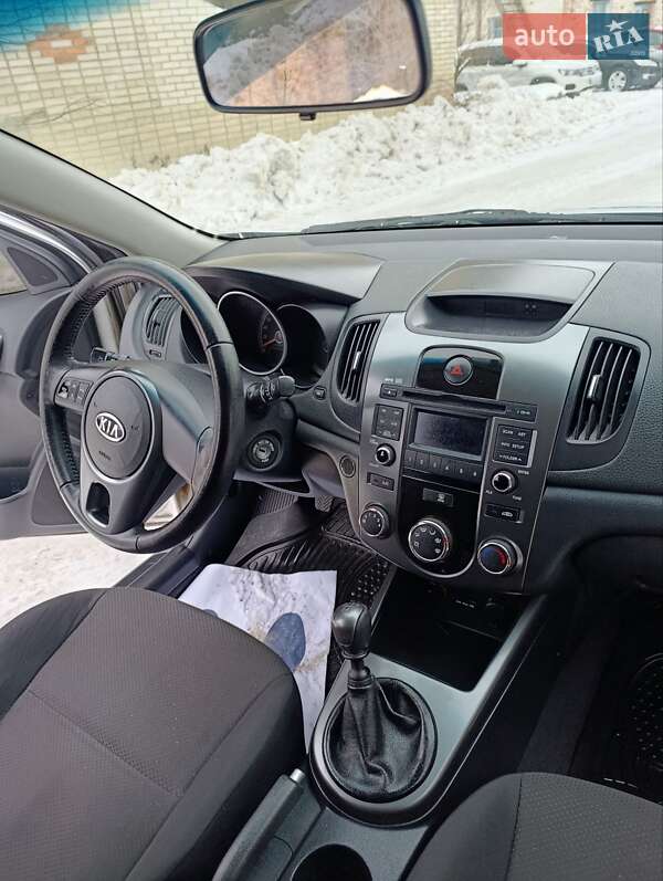 Седан Kia Cerato 2009 в Хмельнике