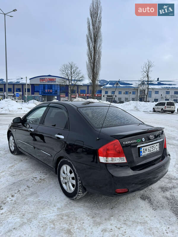 Седан Kia Cerato 2006 в Житомире