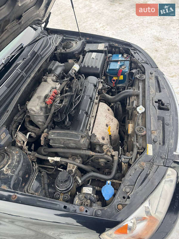 Седан Kia Cerato 2006 в Житомире