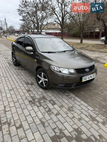 Седан Kia Cerato 2009 в Каменском фото 3 Седан Kia Cerato 2009 в Каменском
