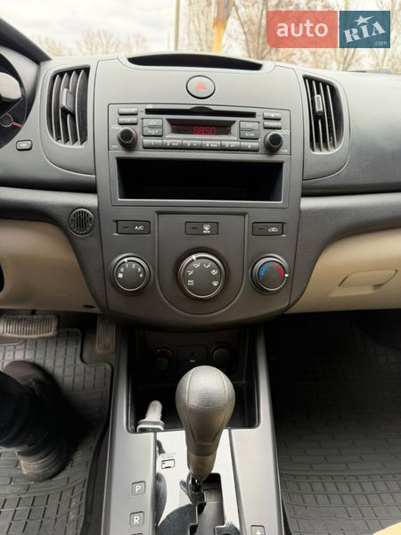 Седан Kia Cerato 2009 в Каменском фото 11 Седан Kia Cerato 2009 в Каменском