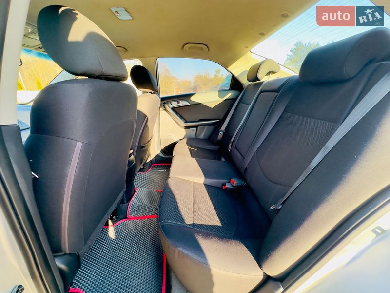 Седан Kia Cerato 2009 в Львове фото 23 Седан Kia Cerato 2009 в Львове