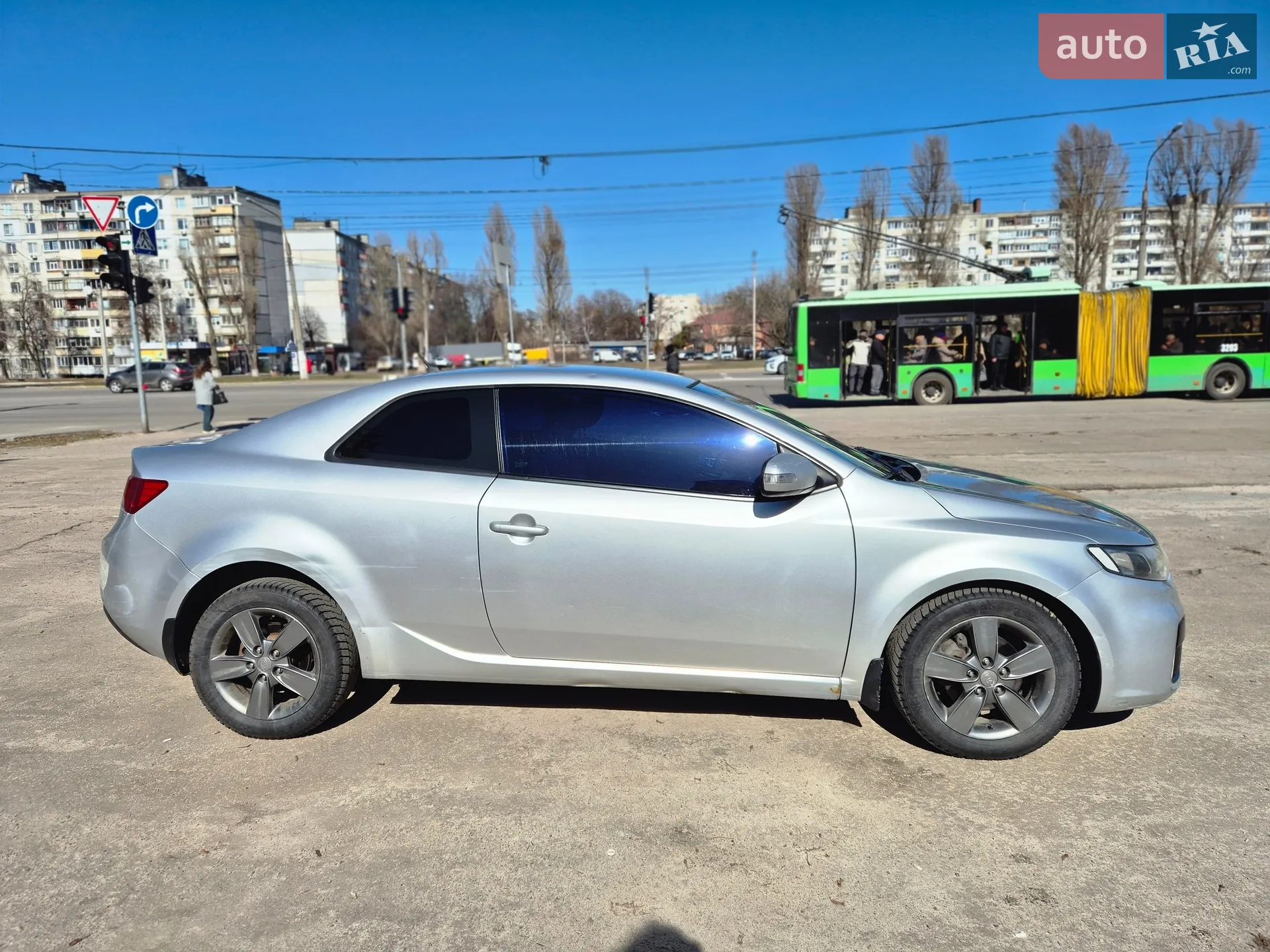 2010 Kia Cerato - мініатюра 4