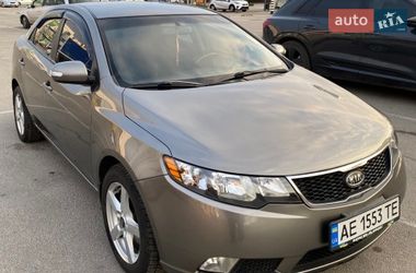 Седан Kia Cerato 2009 в Дніпрі