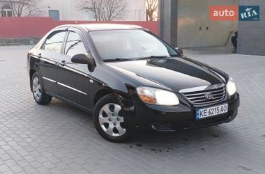 Седан Kia Cerato 2007 в Новом Буге