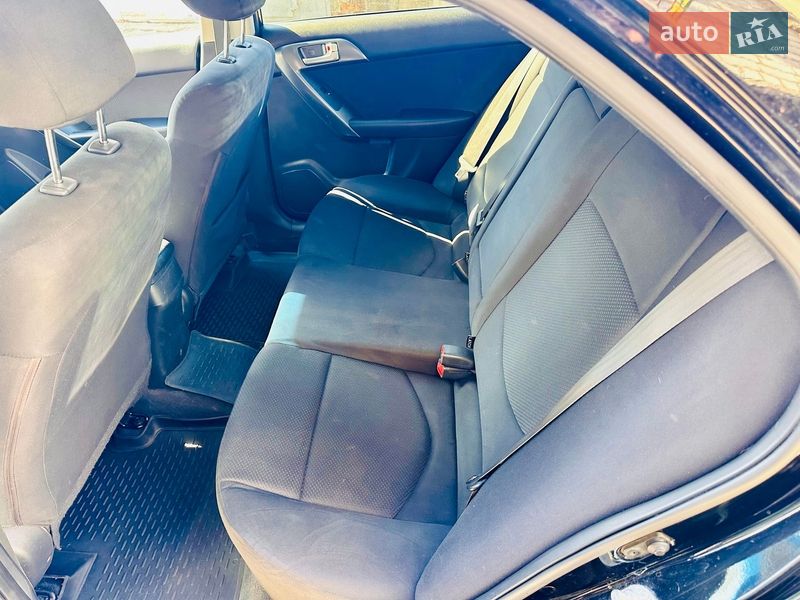 Седан Kia Cerato 2009 в Киеве