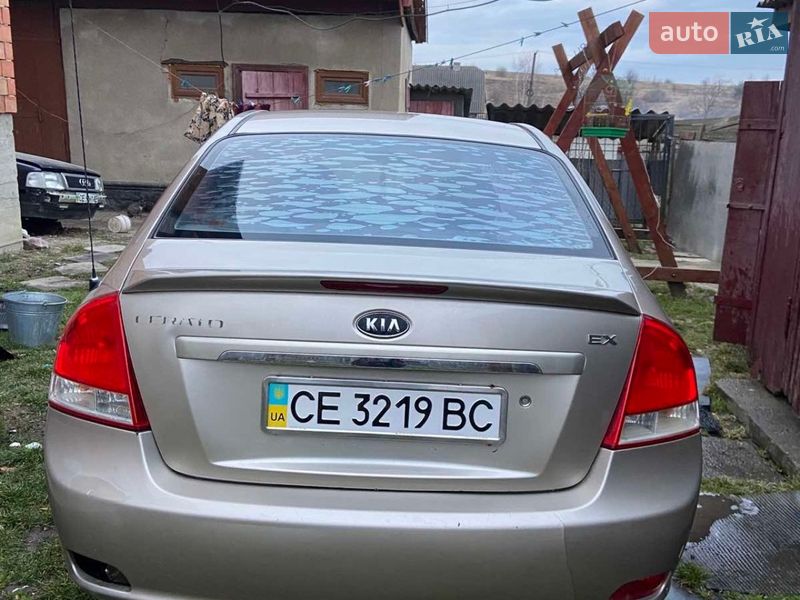 Седан Kia Cerato 2007 в Глыбокой
