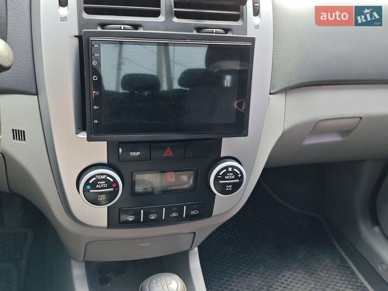 Седан Kia Cerato 2007 в Гусятине