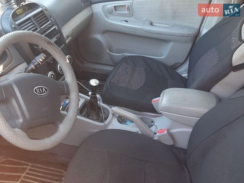 Седан Kia Cerato 2007 в Гоголеве