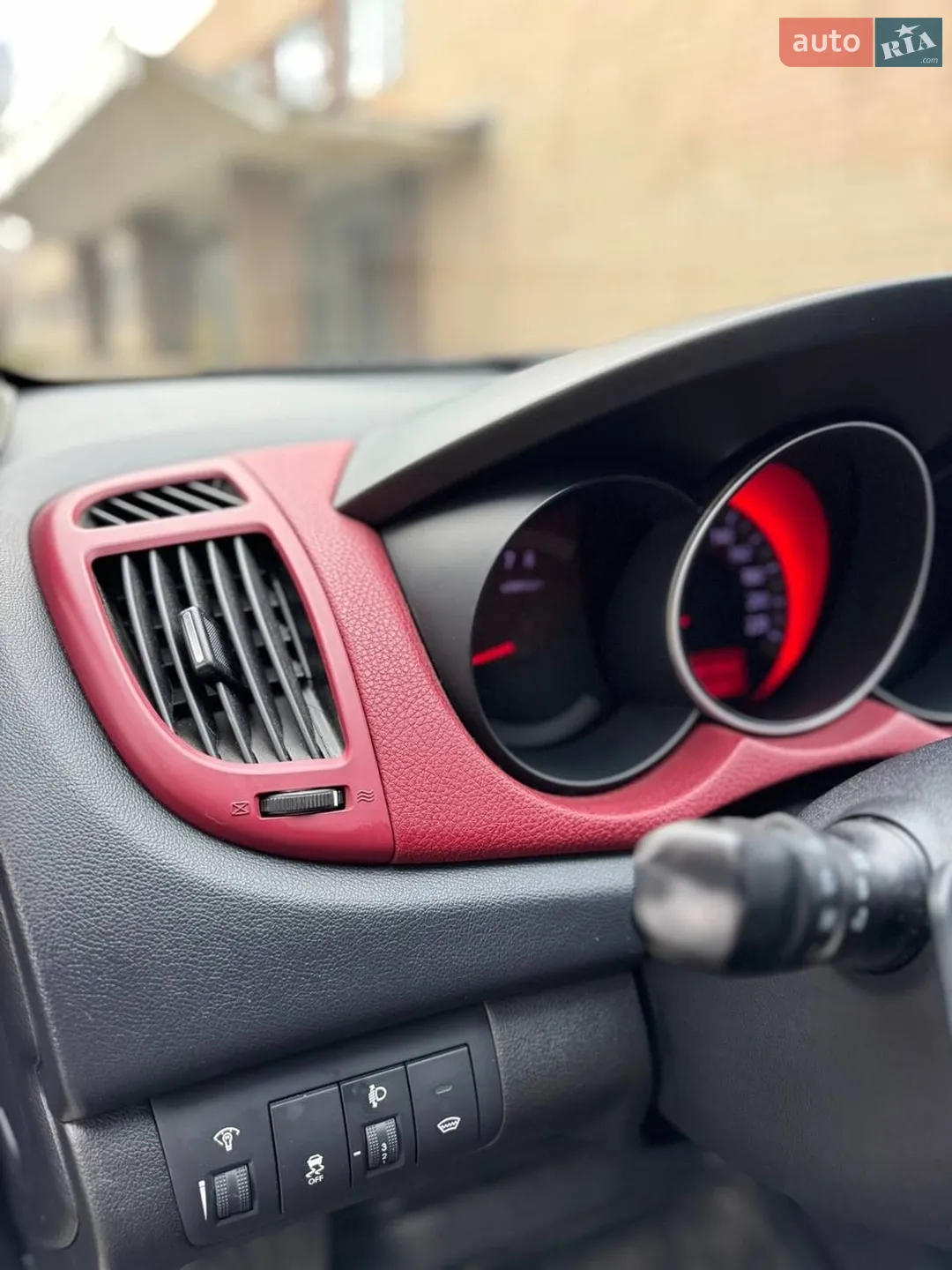 2011 Kia Cerato - мініатюра 48