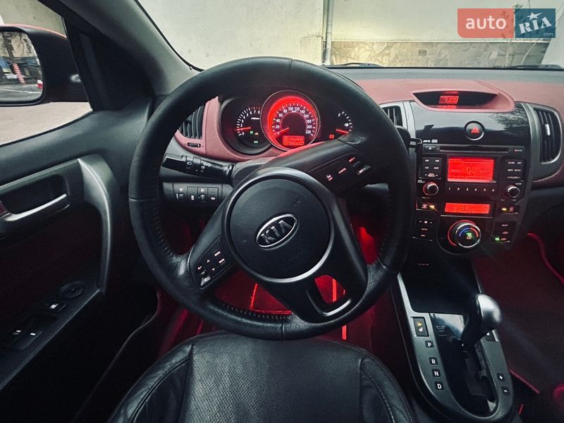 Купе Kia Cerato 2010 в Києві