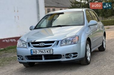 Хэтчбек Kia Cerato 2005 в Вапнярке