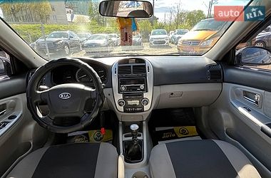 Седан Kia Cerato 2007 в Стрию