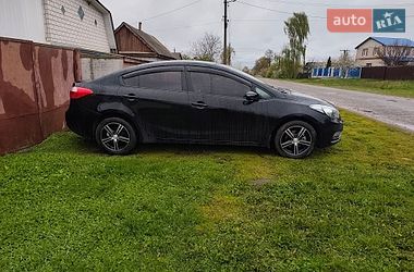 Седан Kia Cerato 2013 в Киеве