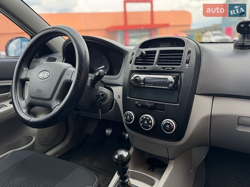 Седан Kia Cerato 2008 в Киеве