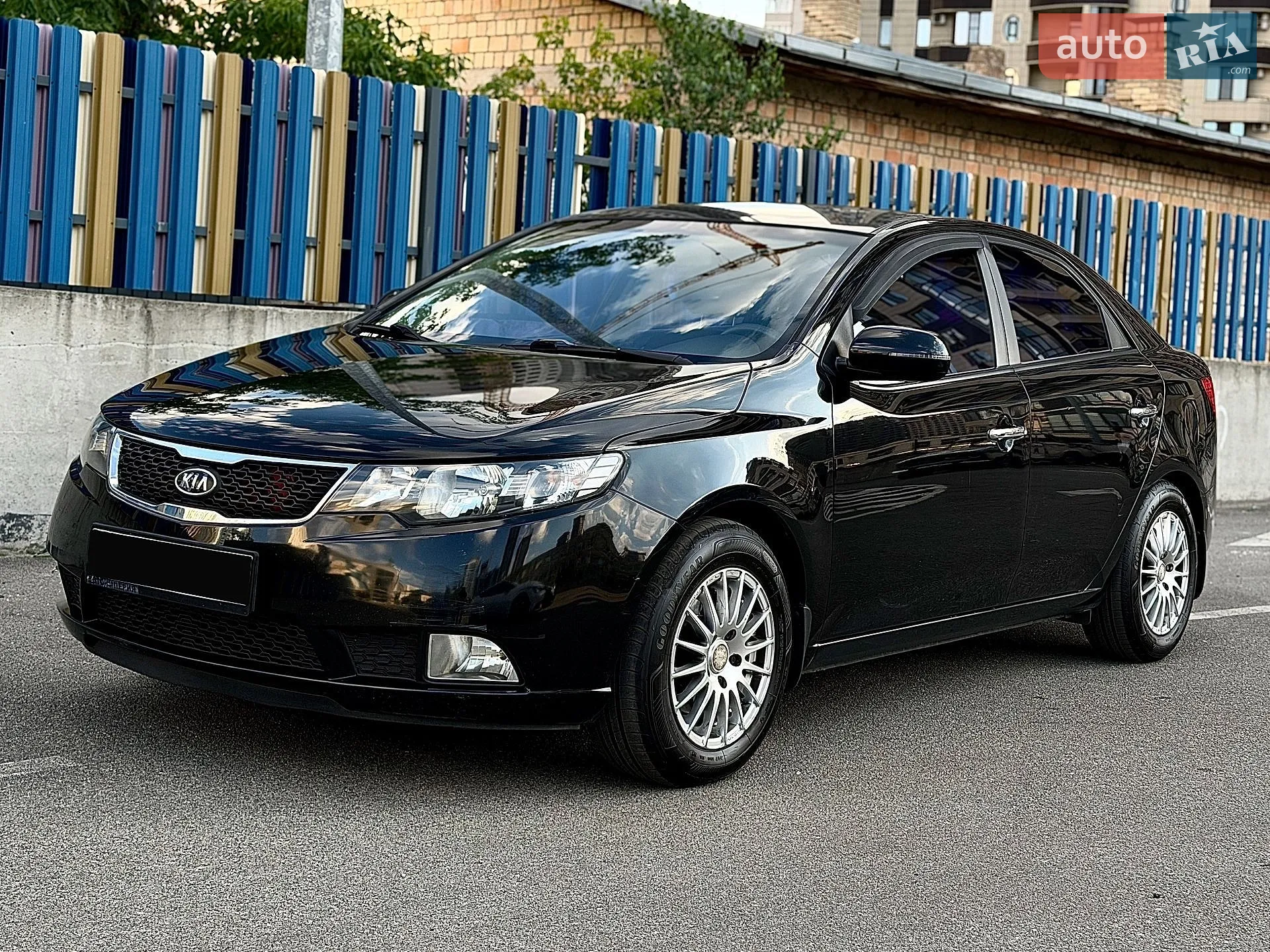 2011 Kia Cerato - фото 1