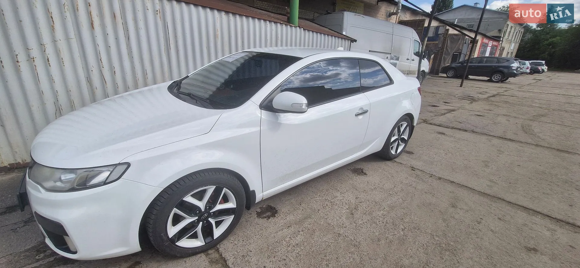 2010 Kia Cerato - мініатюра 2