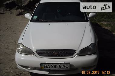 Седан Kia Clarus 2000 в Кременчуге