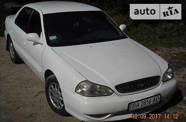 Седан Kia Clarus 2000 в Кременчуге