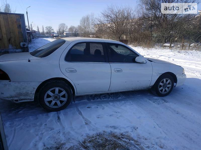 Kia Clarus