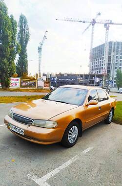 Седан Kia Clarus 1997 в Киеве