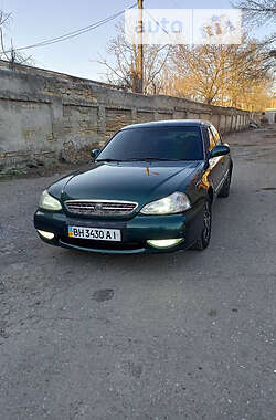 Седан Kia Clarus 2000 в 