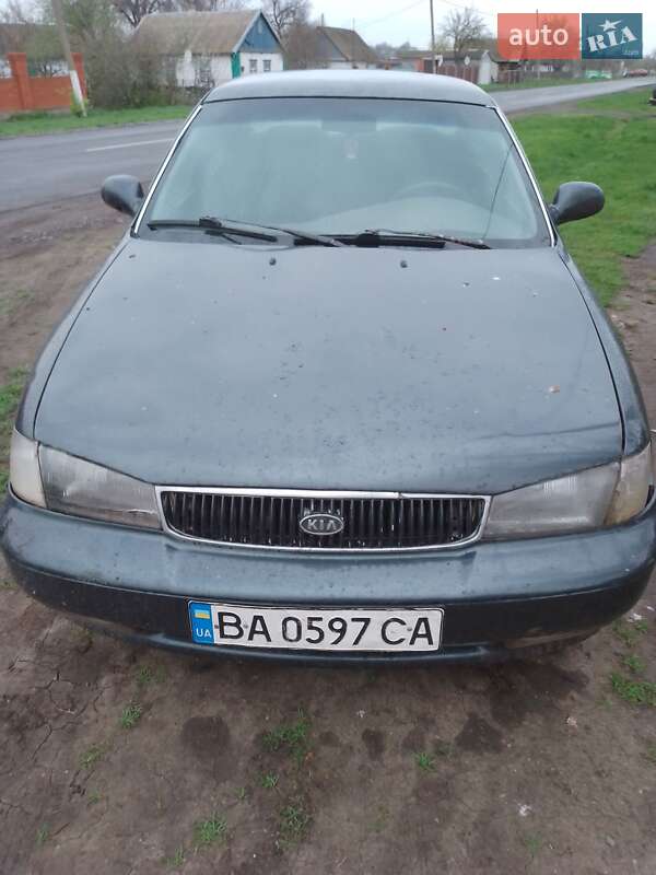 Седан Kia Clarus 1997 в Соленом