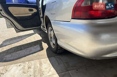 Седан Kia Clarus 2000 в Болграде
