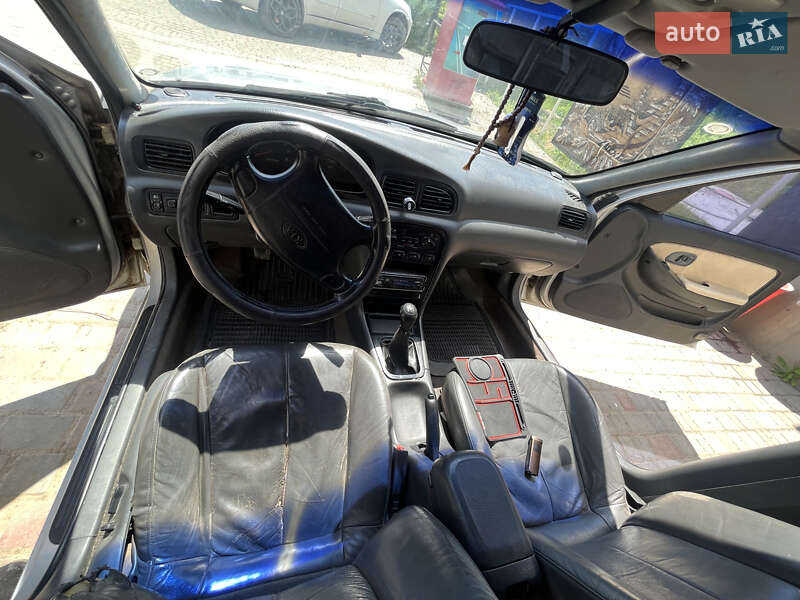 Седан Kia Clarus 2000 в Болграде