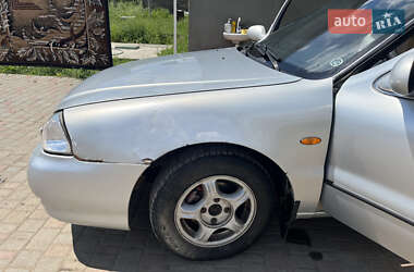 Седан Kia Clarus 2000 в Болграде